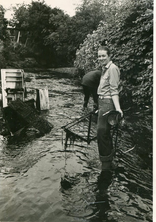 09 1982. Fridges, motorbikes and even baths were cleared from the Crane.